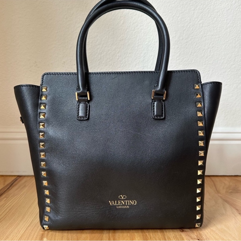 Valentino Garavani Vitello Rockstud Double Handle Tote Black